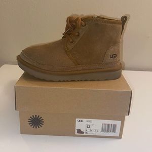 Toddler size 12 boy Ugg’s